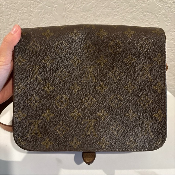 Louis Vuitton MM Cartouchiere
Brown Monogram Crossbody Bag - Picture 2 of 13